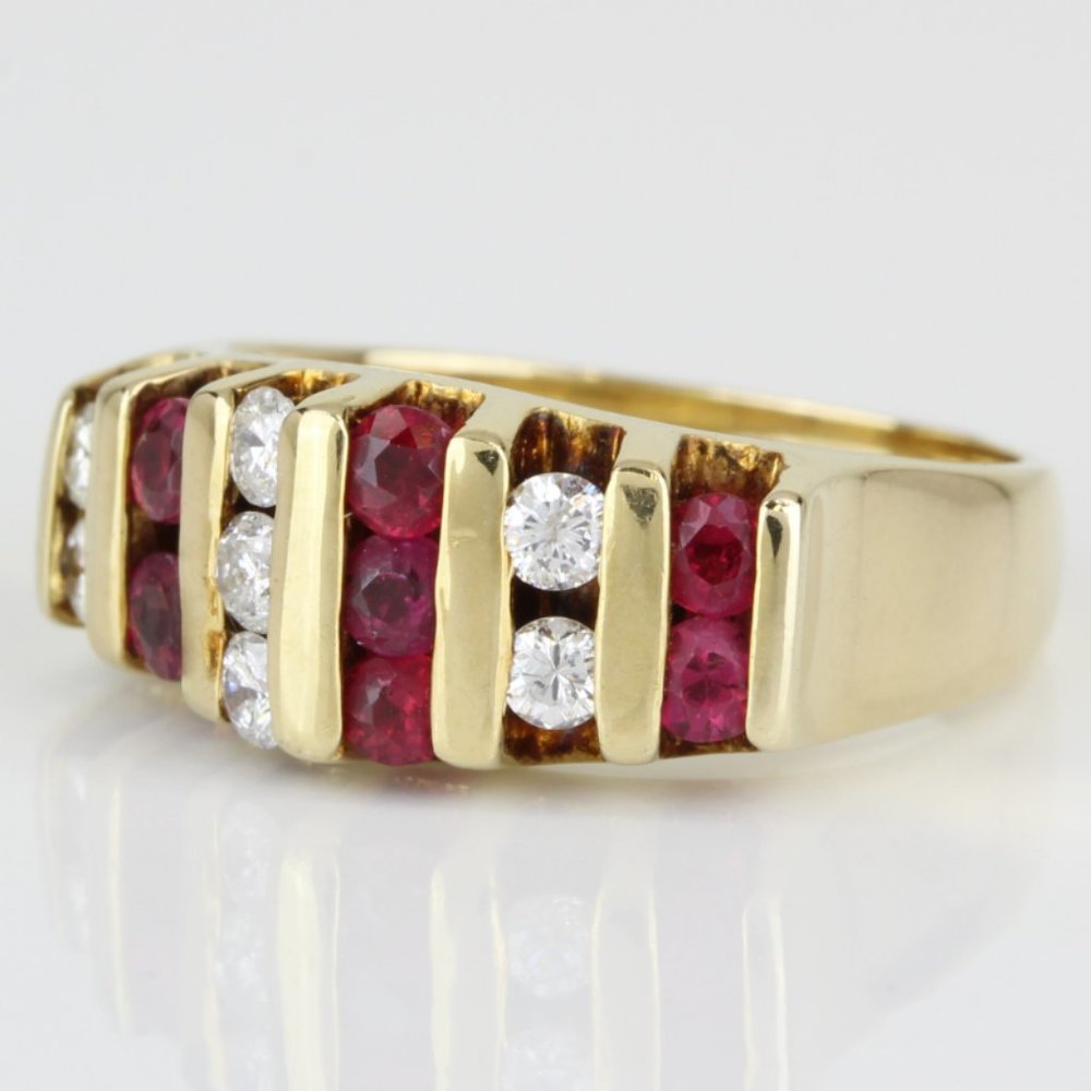 Vintage 14K Yellow Gold Diamond & Ruby Wedding Anniversary Cocktail Band Ring - Picture 3 of 6